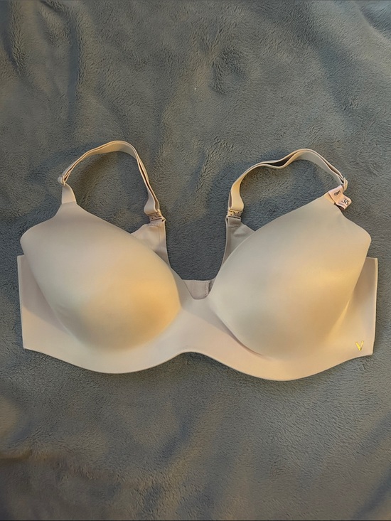 Victoria's Secret Other - Victoria's Secret Beige Smooth T-Shirt Bra